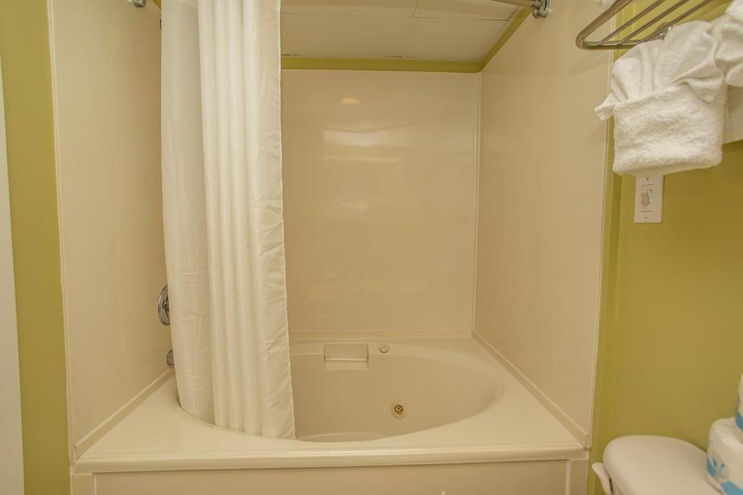 Oceanfront 2 Bedroom 3 Bathroom Unit 539-540 - Sleeps 10 เมอร์เทิลบีช ภายนอก รูปภาพ